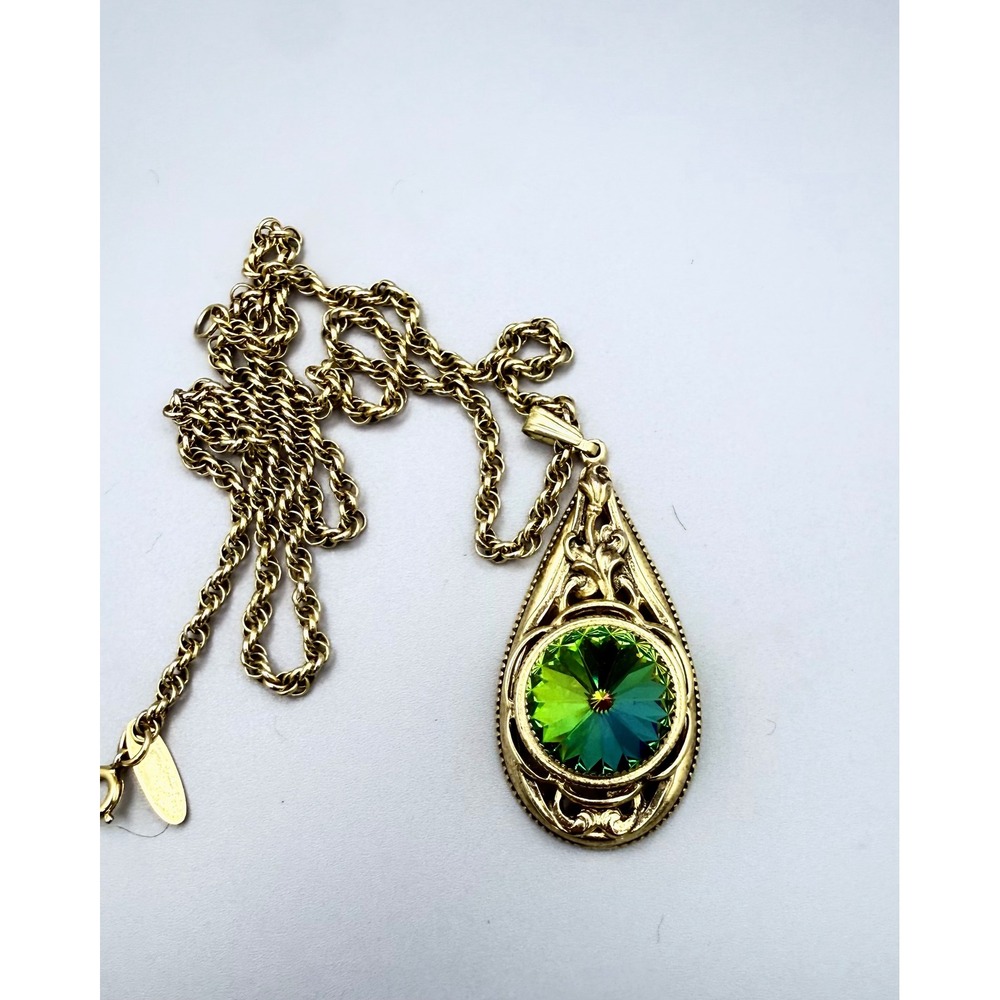 Vintage Whiting & Davis Watermelon Rivoli Pendant Necklace Gold Tone 20"